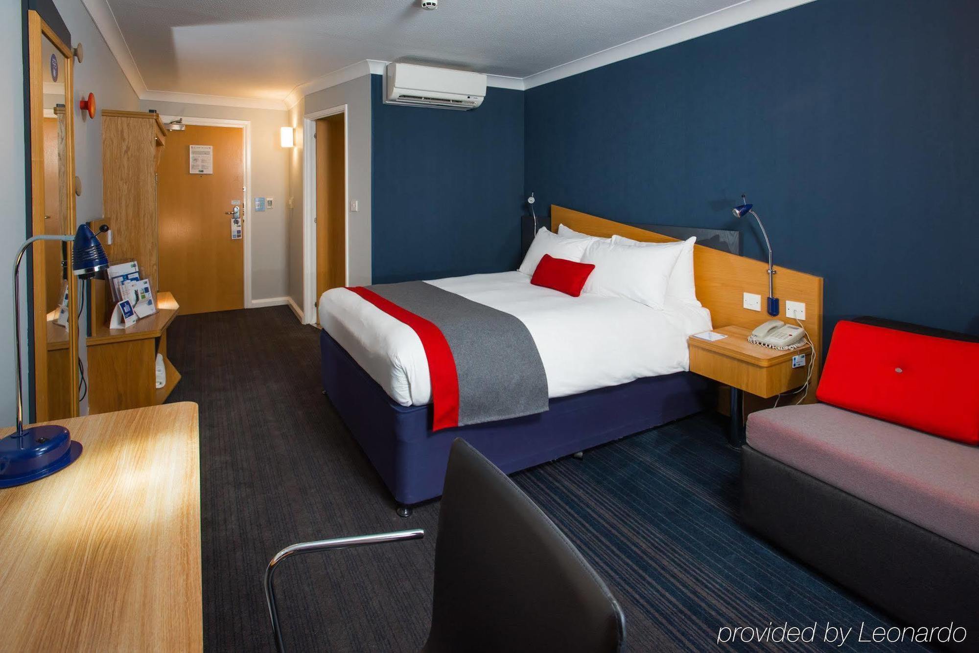 Holiday Inn Express Birmingham Oldbury By Ihg Luaran gambar